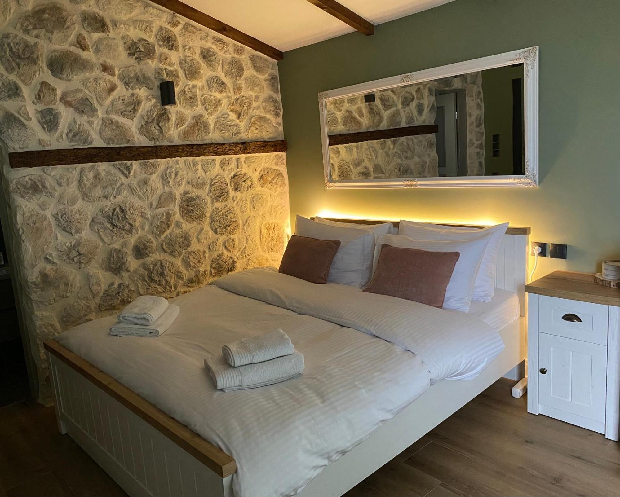 Tovouno Guest House Plaka  Exterior photo
